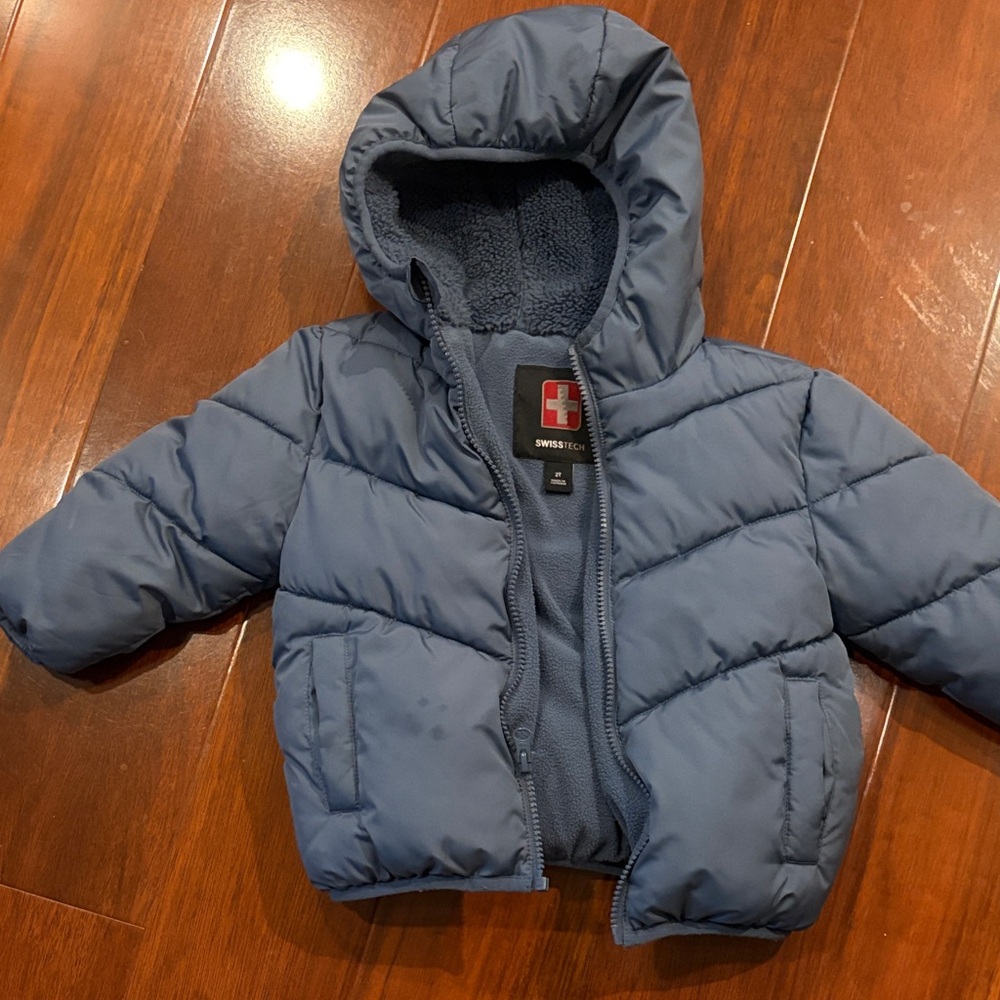 Swiss Tech Navy Puffer Jacket